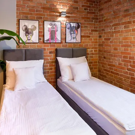 Discover - Lubicz St - Loft - Next To Main Station, Ac アパート クラクフ