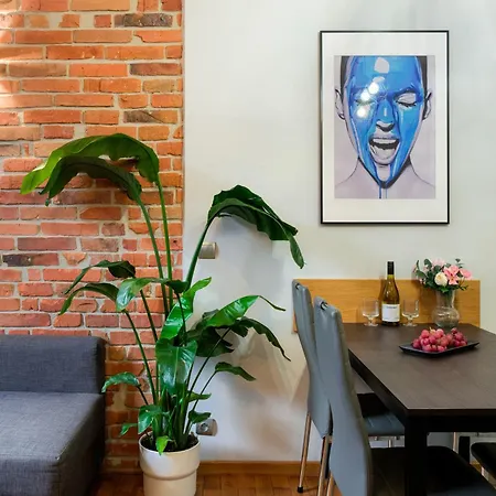 Discover - Lubicz St - Loft - Next To Main Station, Ac アパート クラクフ