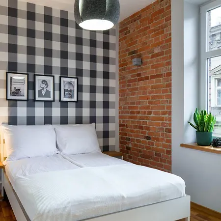 Discover - Lubicz St - Loft - Next To Main Station, Ac Krakau