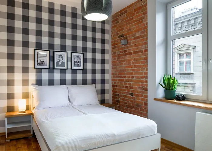 Discover - Lubicz St - Loft - Next To Main Station, Ac Krakow