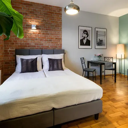 Discover - Lubicz St - Loft - Next To Main Station, Ac Appartement